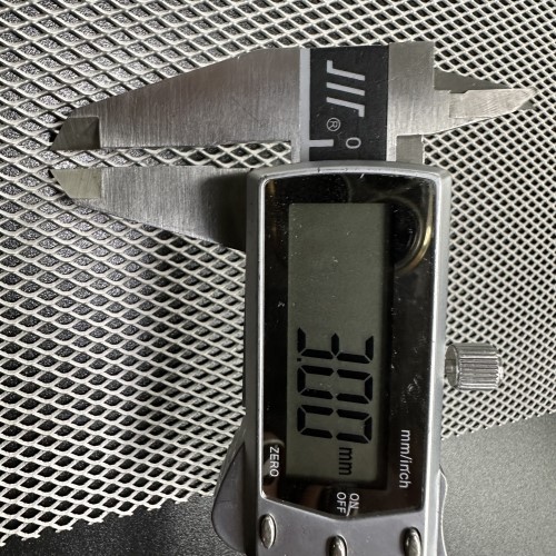 Titanium Expanded Mesh 36mm Hole 1mm Thickness for Fuel Cell 11 Titanium Expanded Mesh 36mm Hole 1mm Thickness for Fuel Cell 11